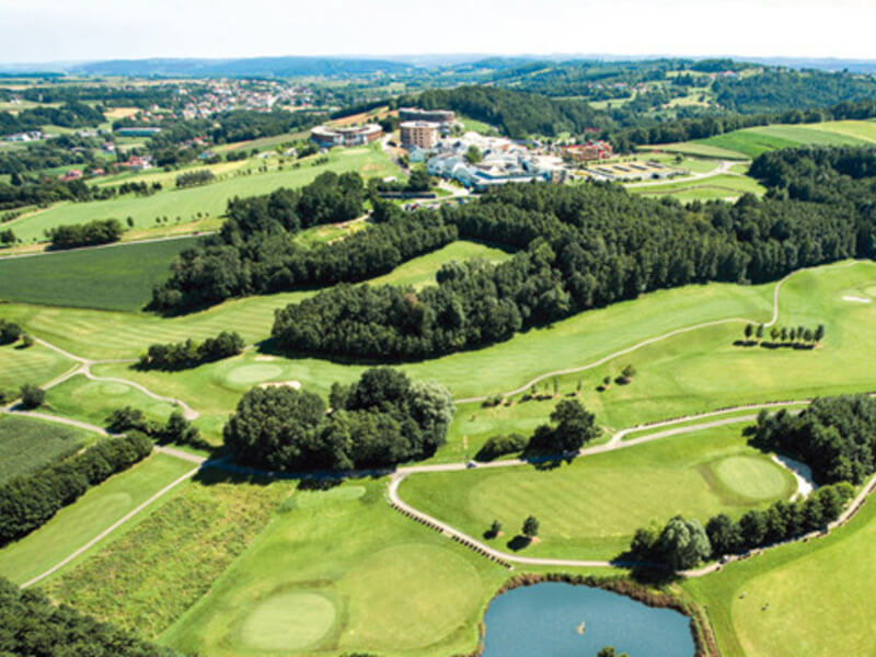 DIFFERENT GOLF COURSES IN THE REGION